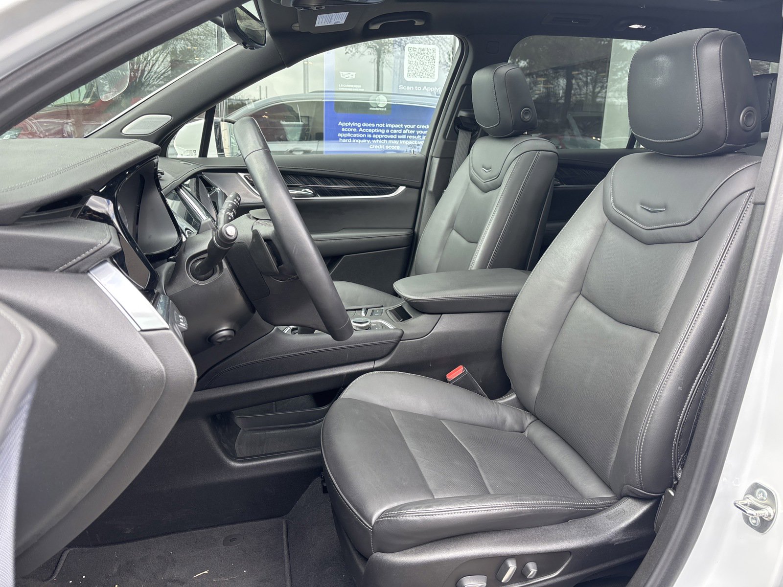 Used 2024 Cadillac XT6 Premium Luxury w/ Technology Package image 22