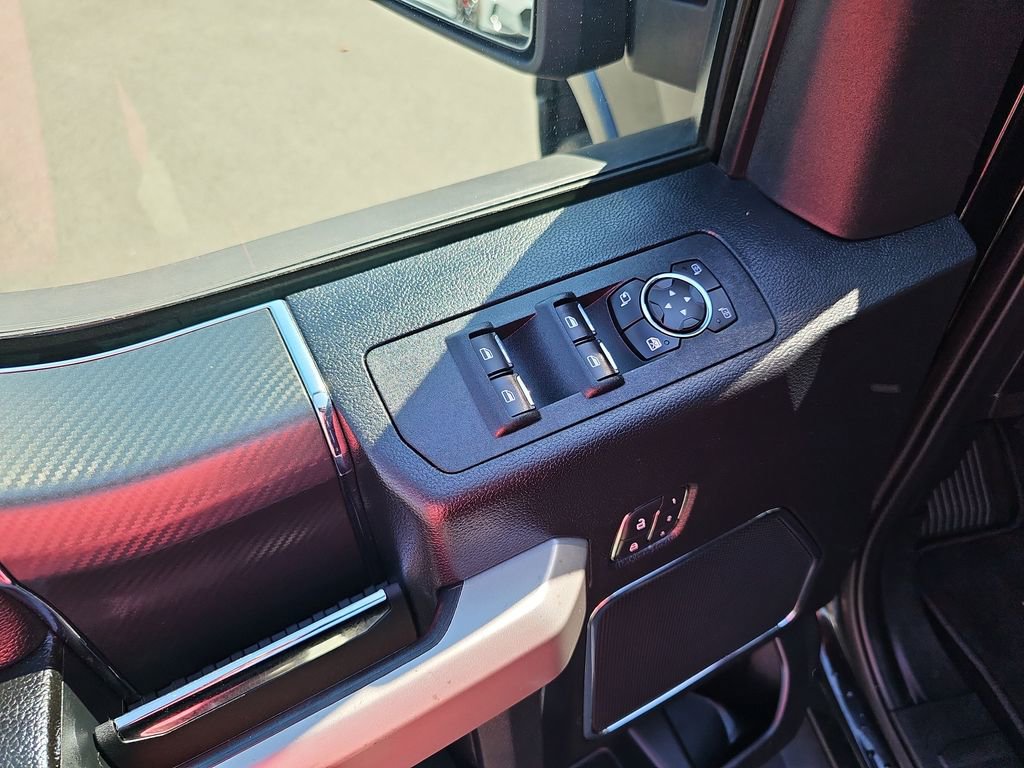 Used 2019 Ford F150 Lariat w/ Equipment Group 502A Luxury AWD/4WD image 19