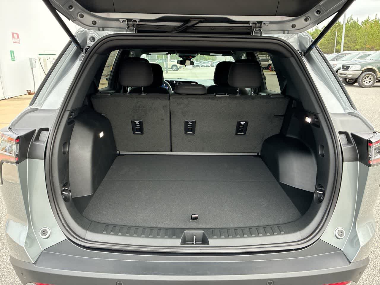 New 2027 Chevrolet Equinox LT FWD image 25