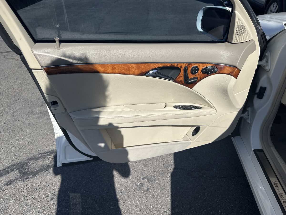 Used 2005 Mercedes-Benz E 320 Sedan image 10