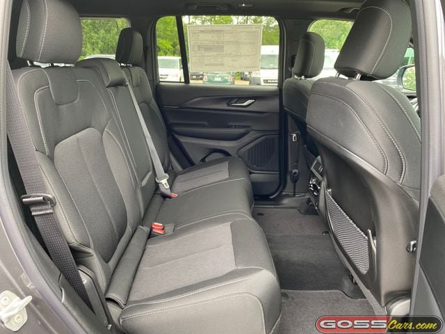 New 2026 Jeep Grand Cherokee Laredo X AWD/4WD image 7