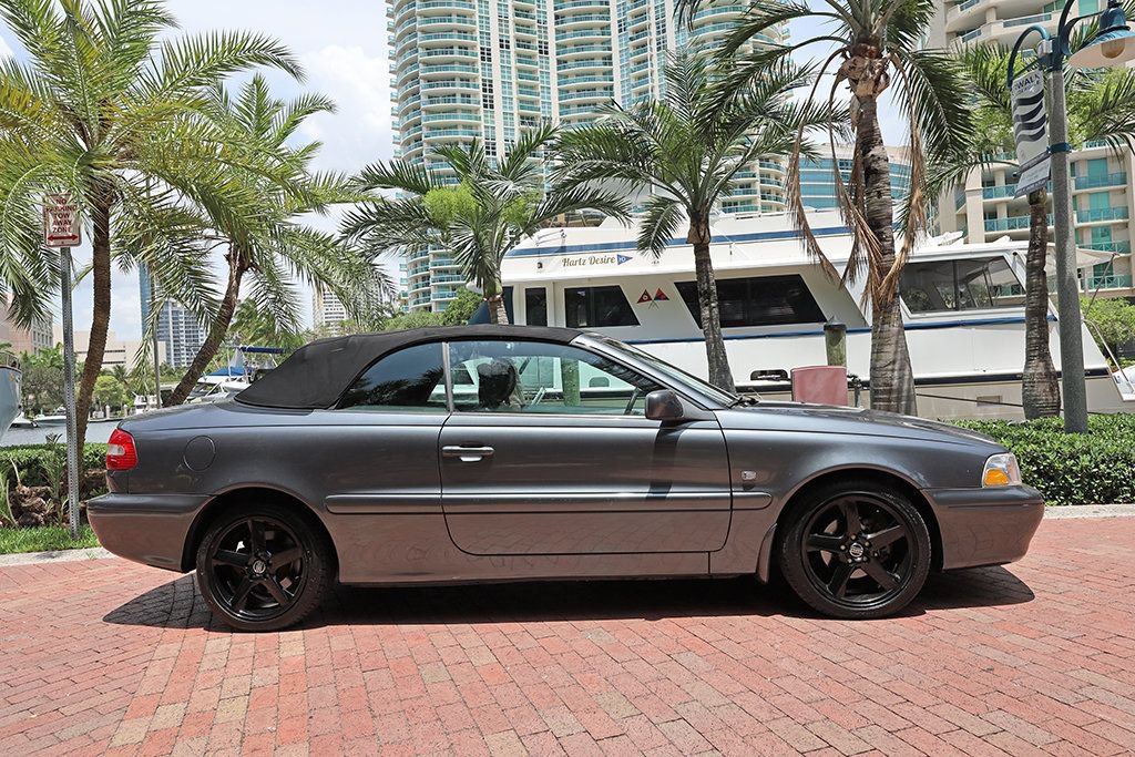 Used 2004 Volvo C70 HT FWD image 15