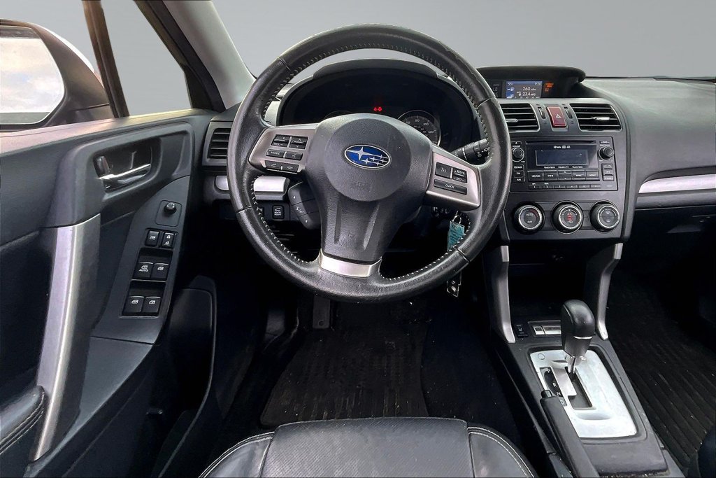 Used 2015 Subaru Forester 2.5i Limited AWD/4WD image 8
