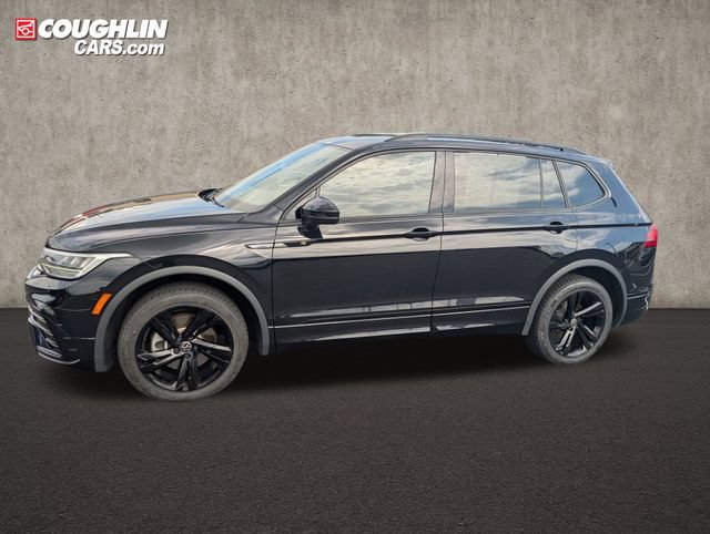 Used 2023 Volkswagen Tiguan SE R-Line AWD/4WD image 4