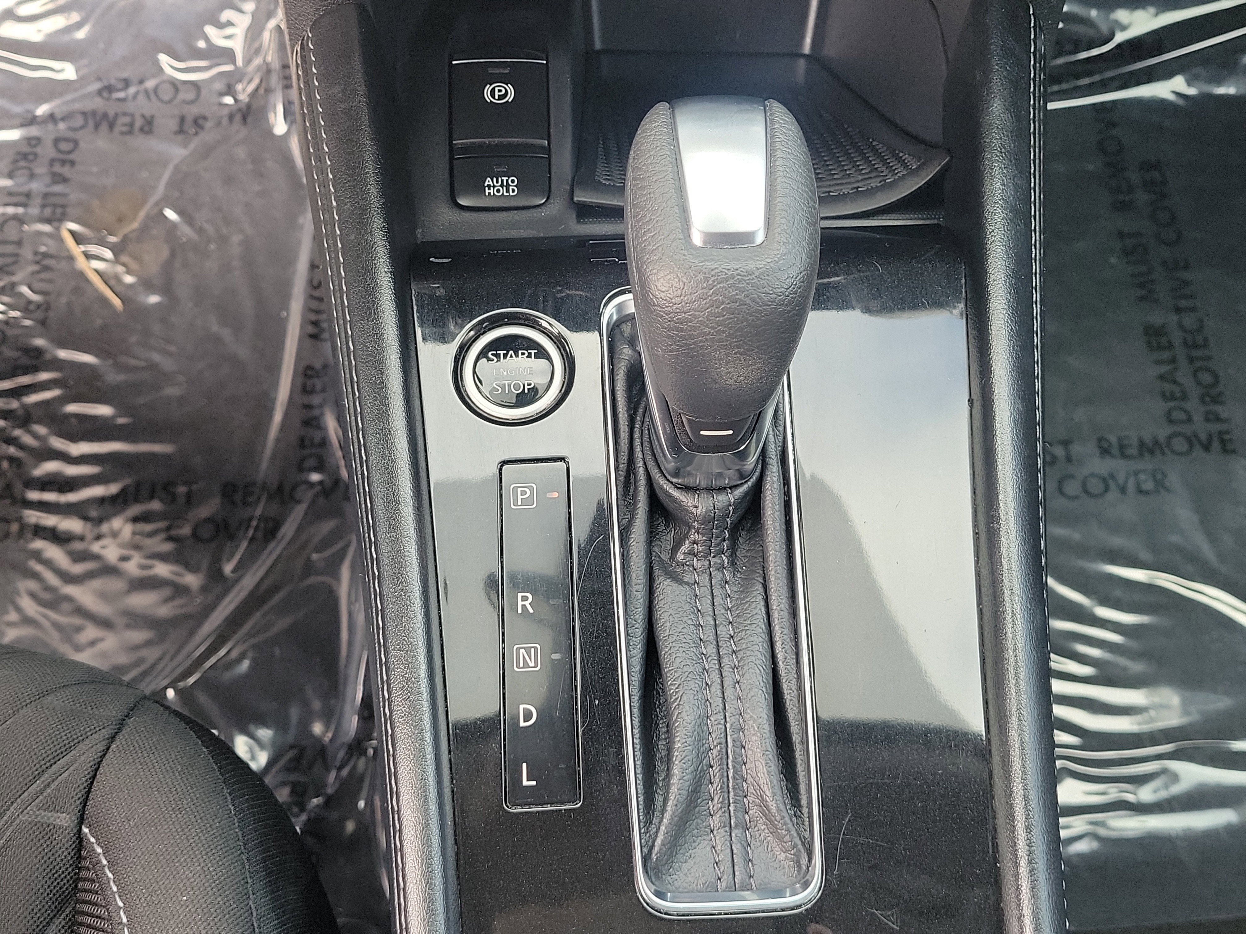 Certified 2021 Nissan Kicks SV FWD image 31