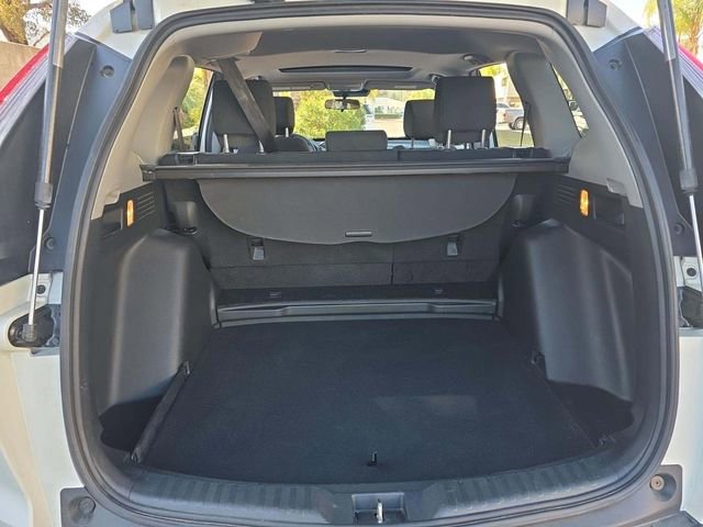 Used 2018 Honda CR-V EX image 16