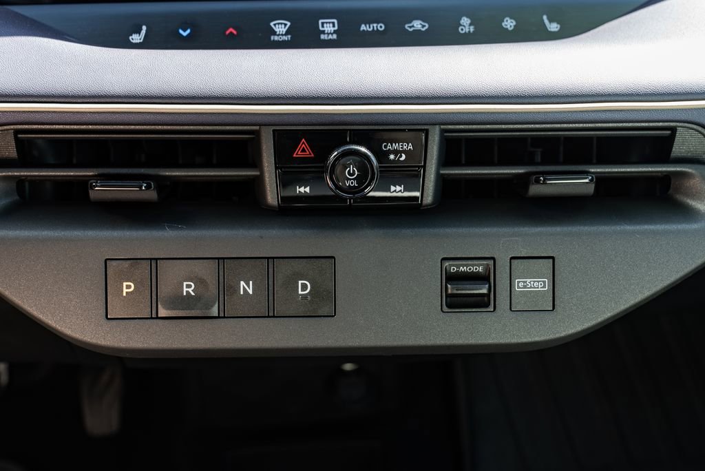 New 2026 Nissan Leaf Platinum+ w/ Cargo Package (Platinum+) image 19