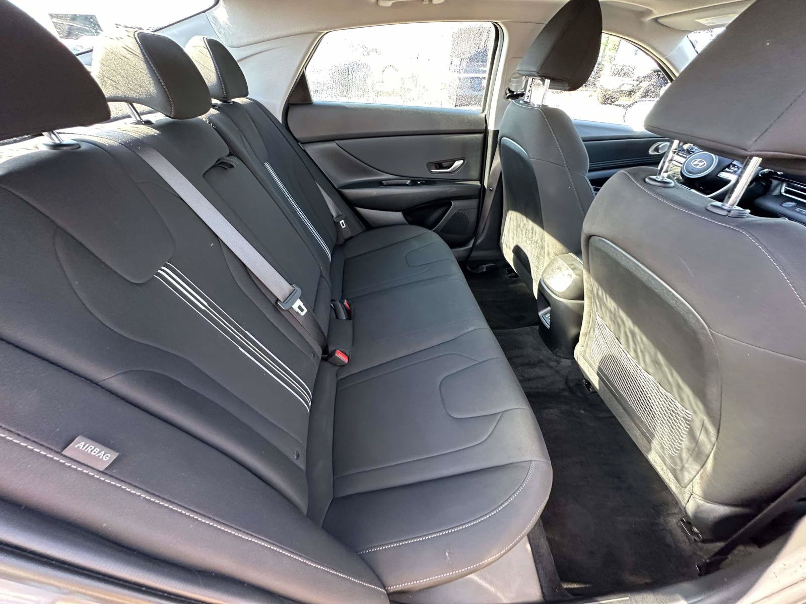 Used 2025 Hyundai Elantra SEL FWD image 33