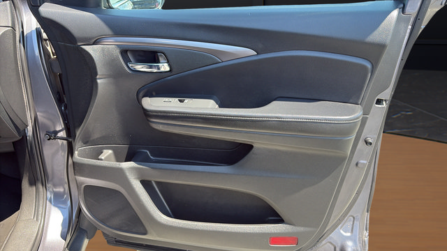Used 2021 Honda Pilot Special Edition image 24