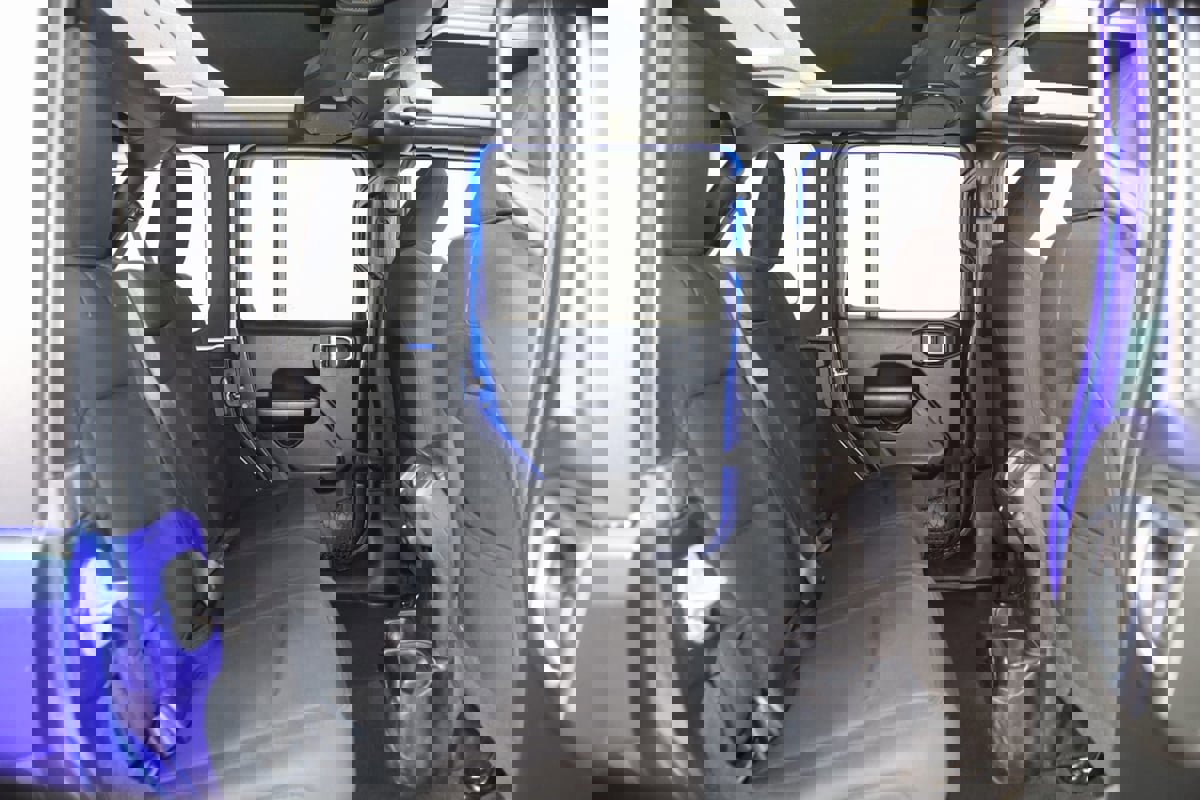 Used 2018 Jeep Wrangler Unlimited Sport S image 13