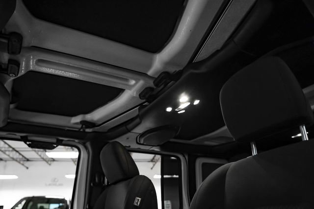 Used 2021 Jeep Wrangler Unlimited Sport AWD/4WD image 32