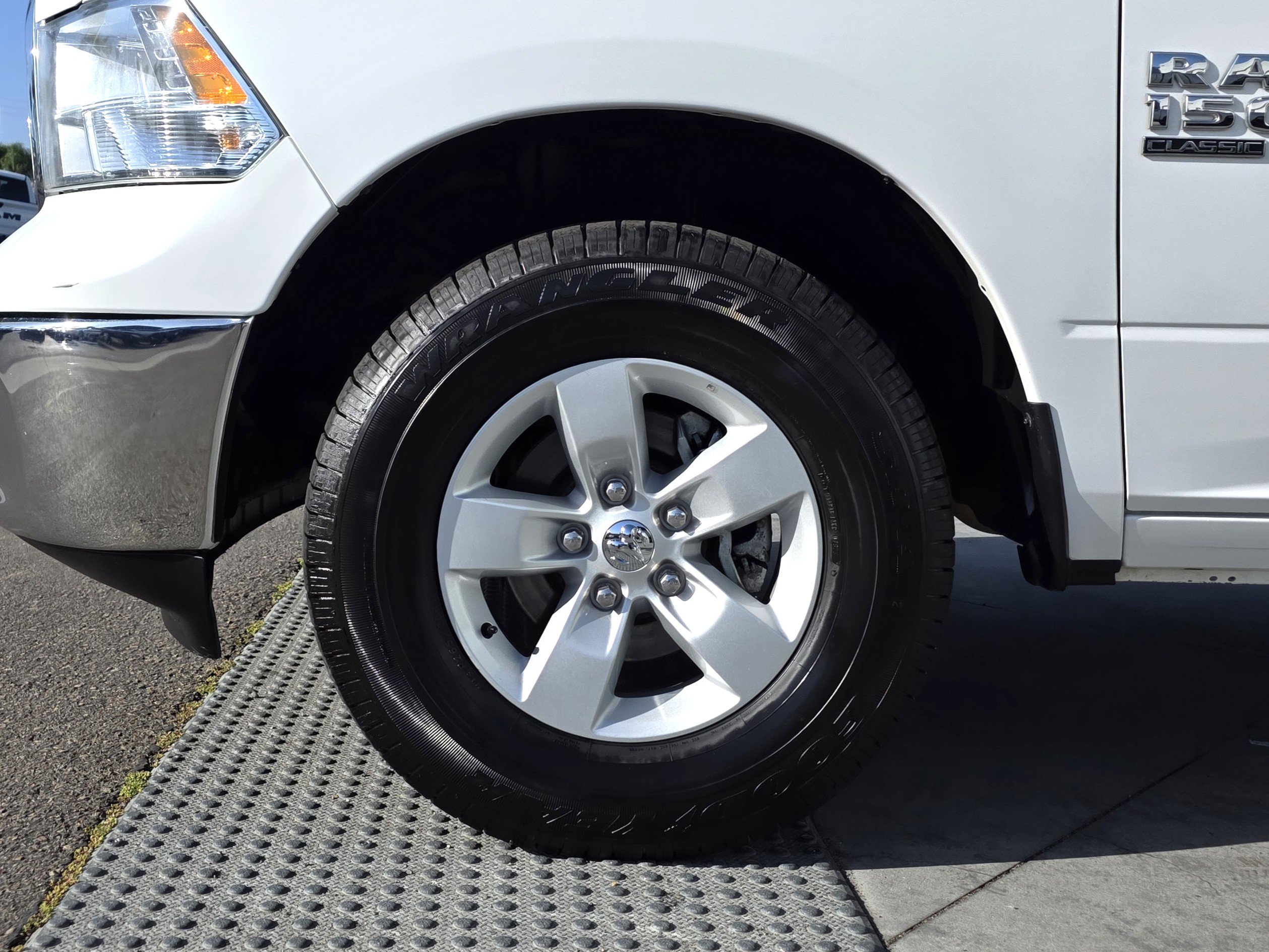 Certified 2023 RAM 1500 Classic SLT w/ Trailer & Traction Group image 9