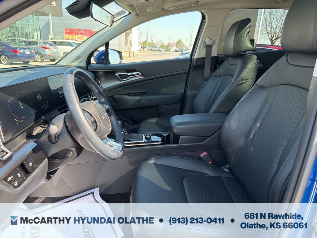 Used 2025 Kia Sportage EX w/ Premium Package FWD image 4