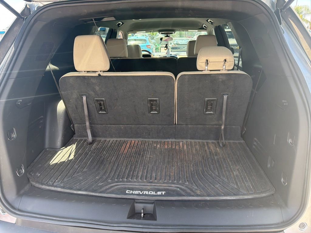 Used 2023 Chevrolet Traverse LS FWD image 6