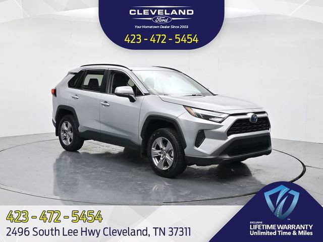 Used 2024 Toyota RAV4 XLE image 1