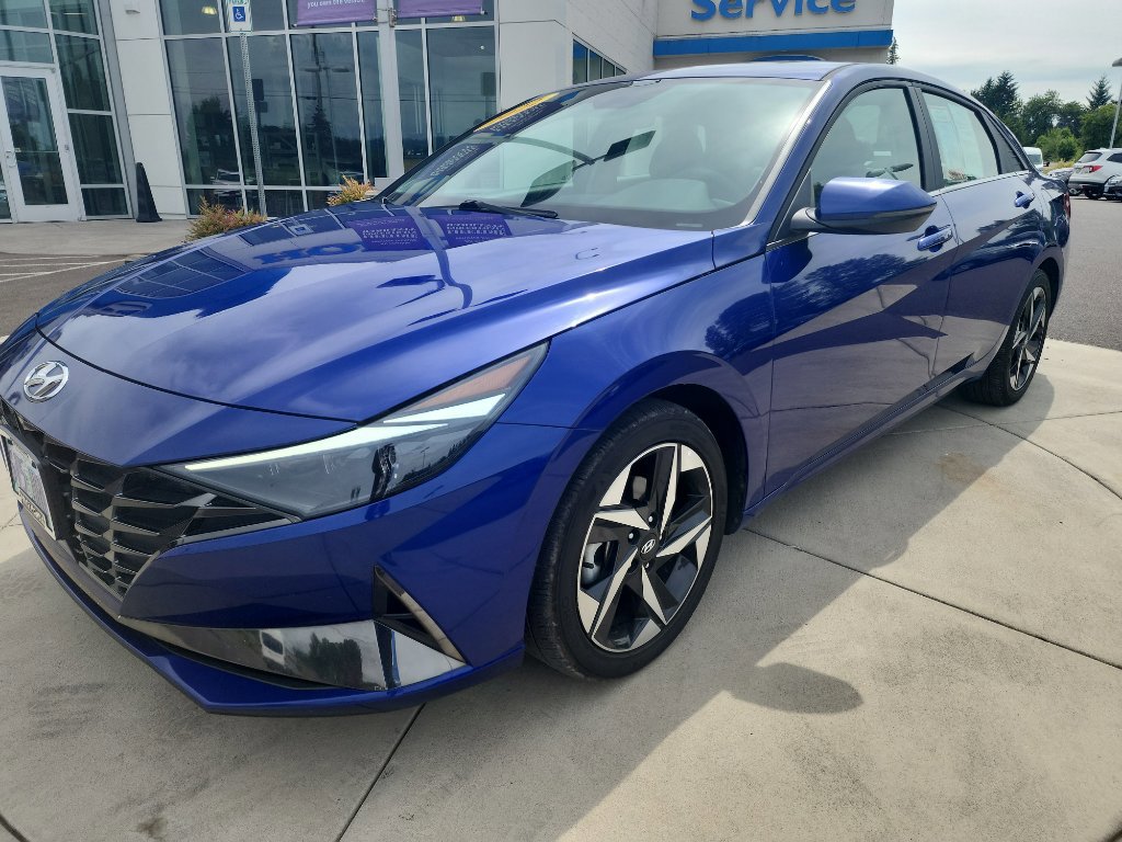 Used 2022 Hyundai Elantra Limited image 2