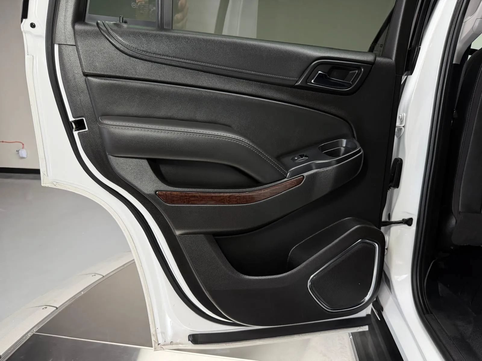 Used 2017 GMC Yukon SLT RWD image 22