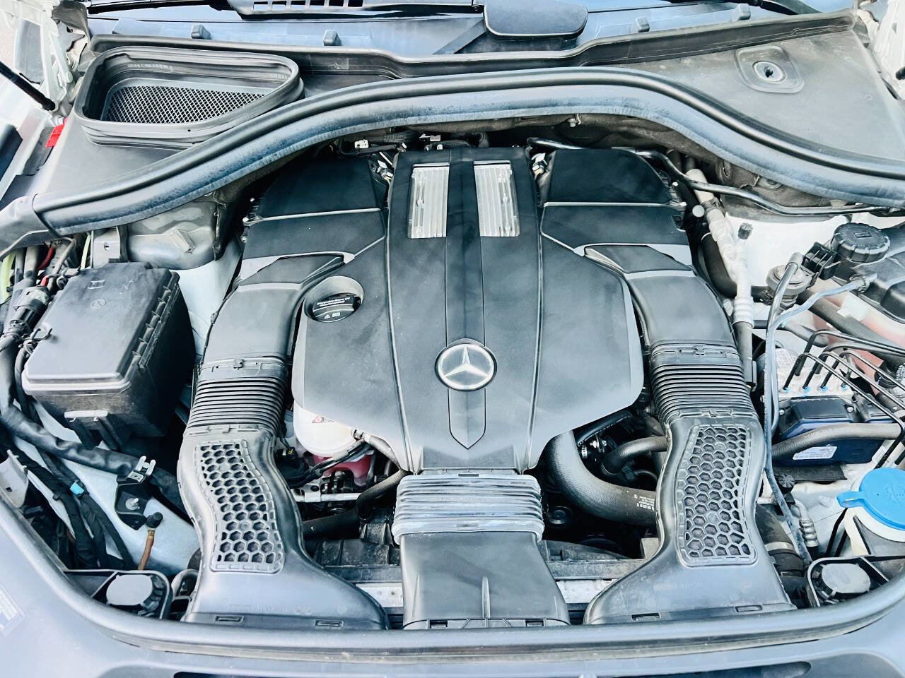 Used 2019 Mercedes-Benz GLS 450 4MATIC image 12