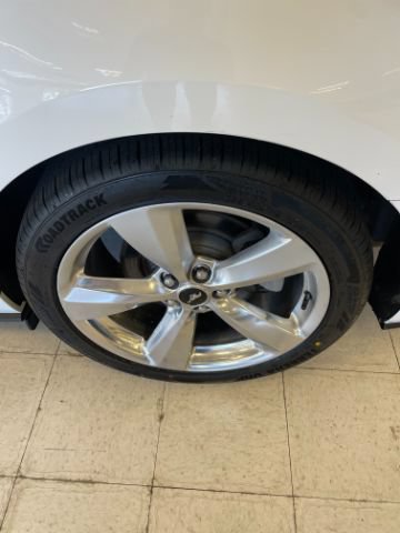 Used 2018 Ford Mustang Premium w/ Equipment Group 201A RWD image 26