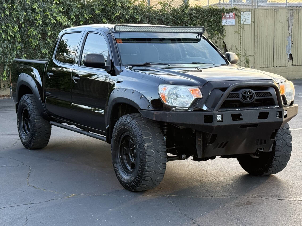 Used 2013 Toyota Tacoma 4x4 Double Cab image 2