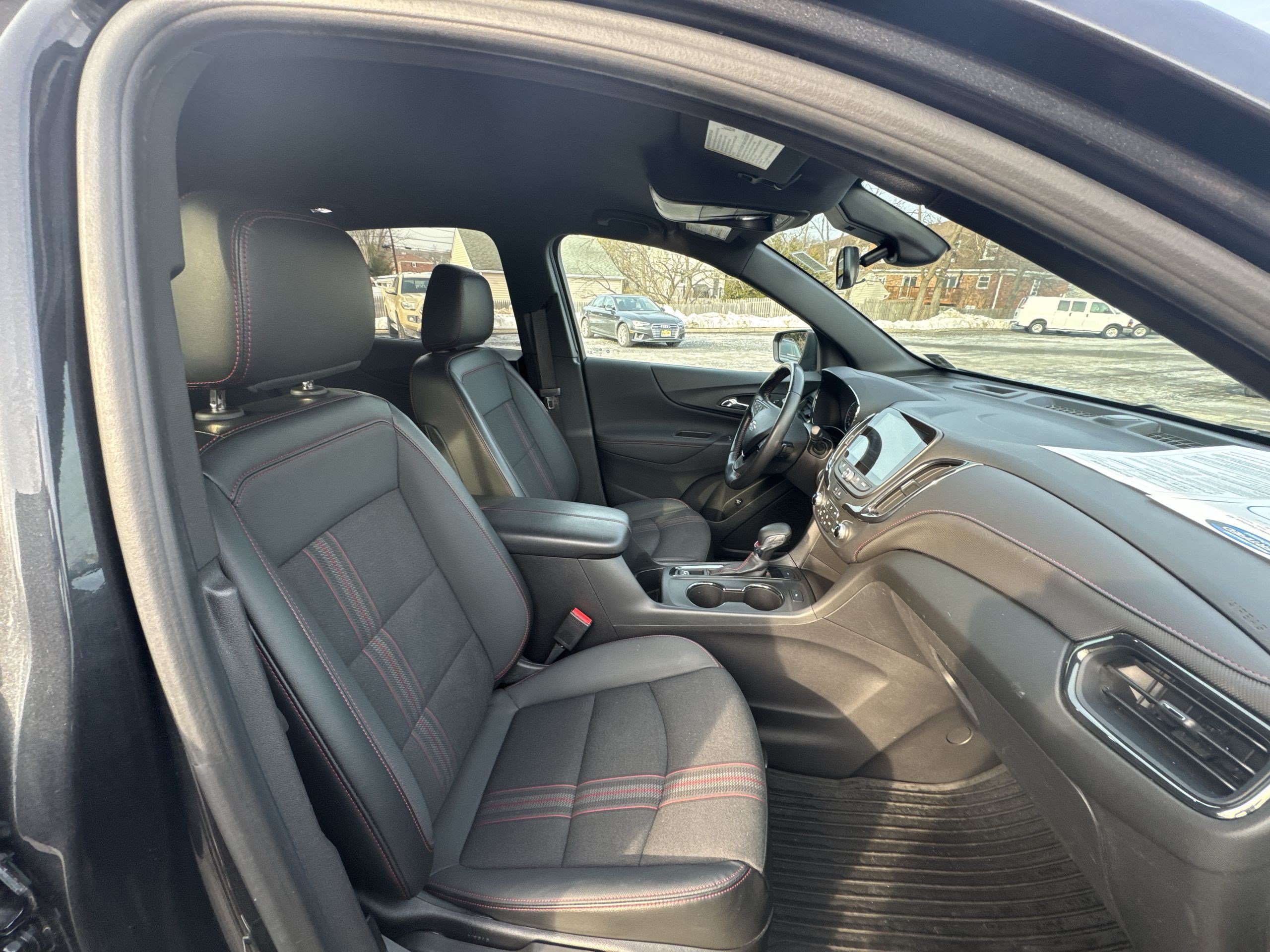 Used 2022 Chevrolet Equinox RS w/ Infotainment Package AWD/4WD image 17