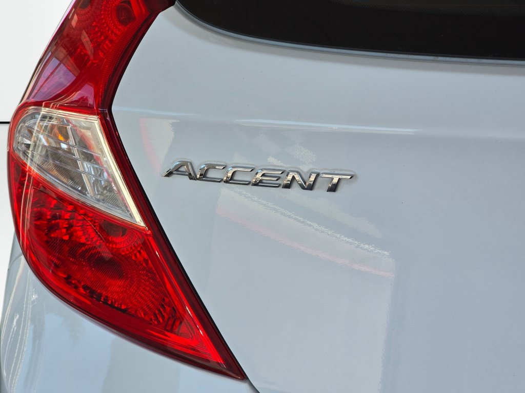 Used 2016 Hyundai Accent SE FWD image 14