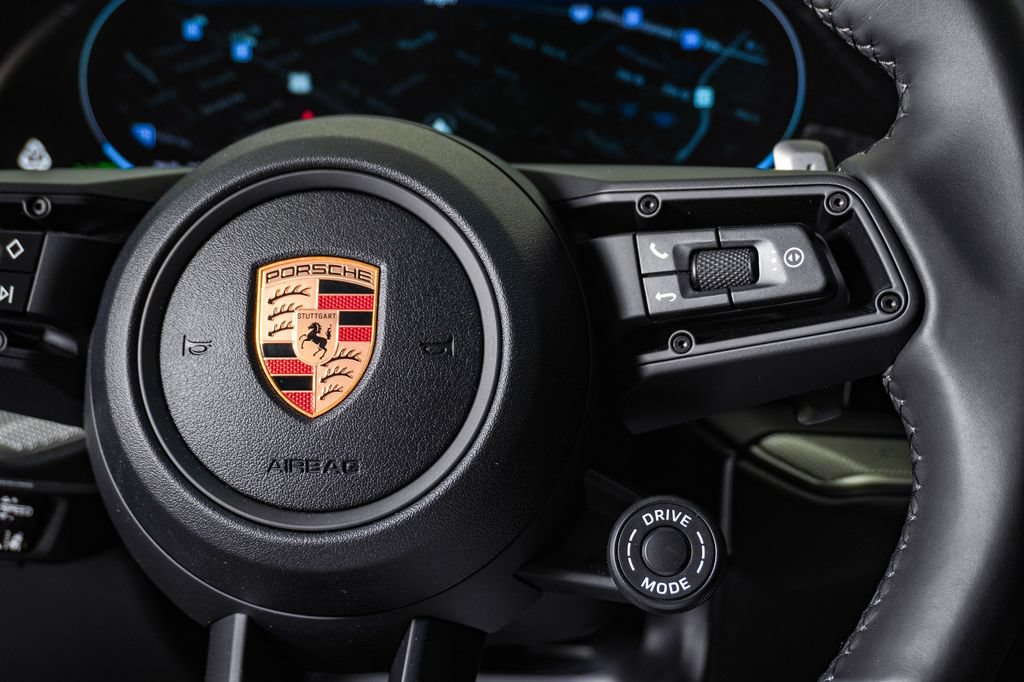 New 2026 Porsche Cayenne Coupe AWD/4WD image 19