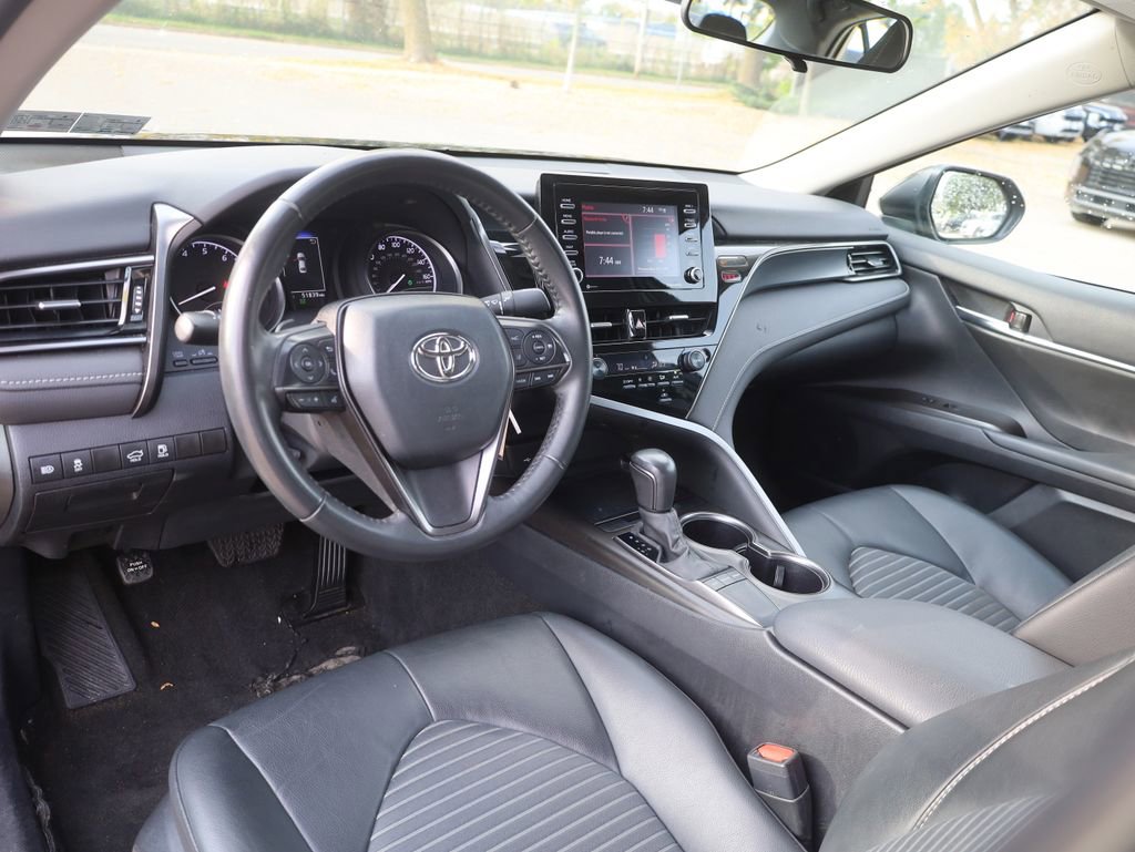 Used 2024 Toyota Camry SE image 28