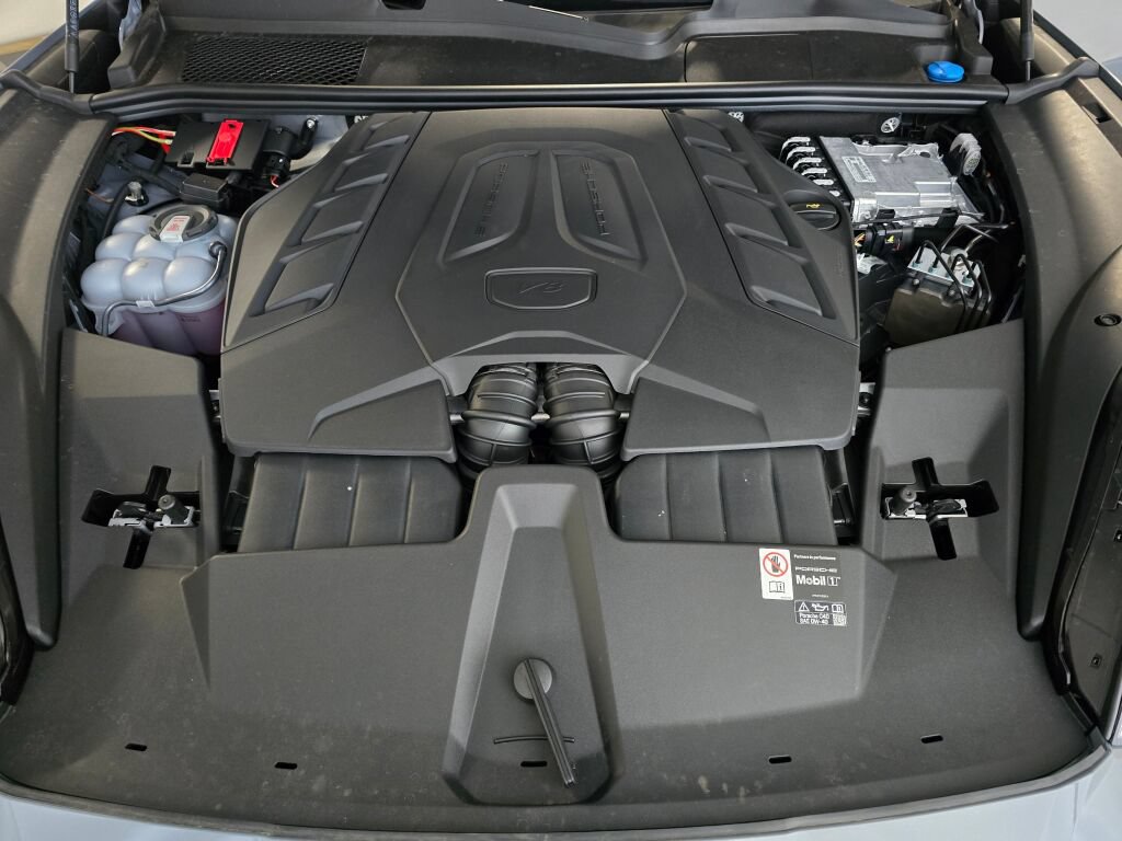New 2026 Porsche Cayenne S AWD/4WD image 11
