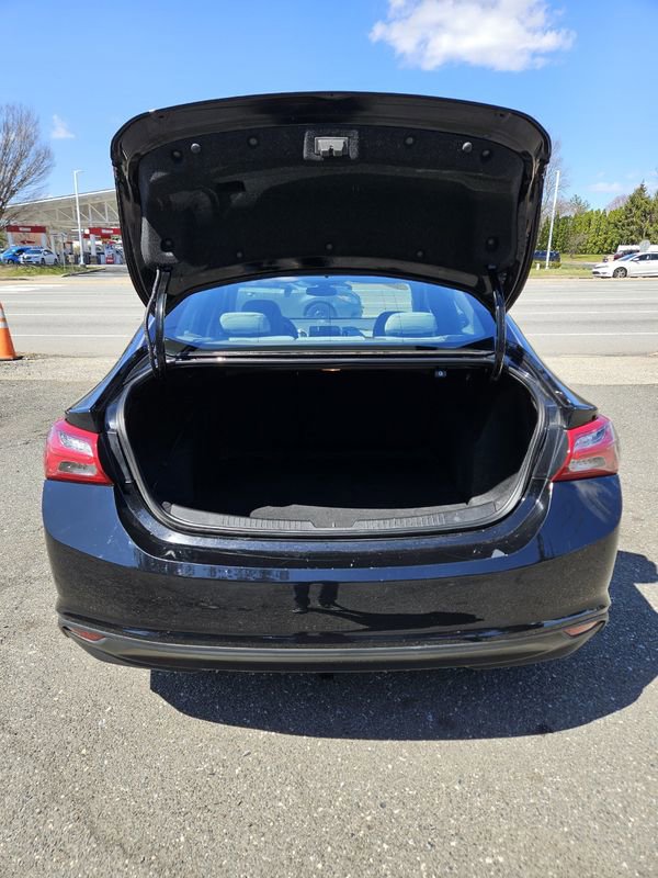 Used 2020 Chevrolet Malibu LT image 27