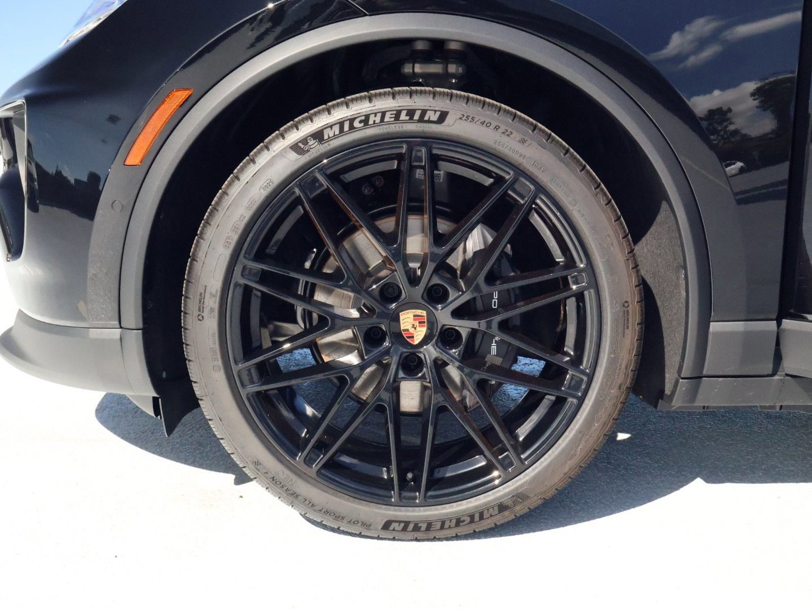 New 2026 Porsche Macan Electric image 27