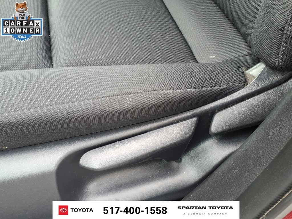 Used 2025 Toyota Corolla LE FWD image 16