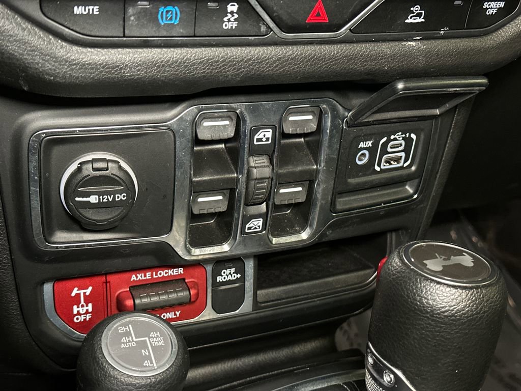 Used 2024 Jeep Wrangler Unlimited image 25