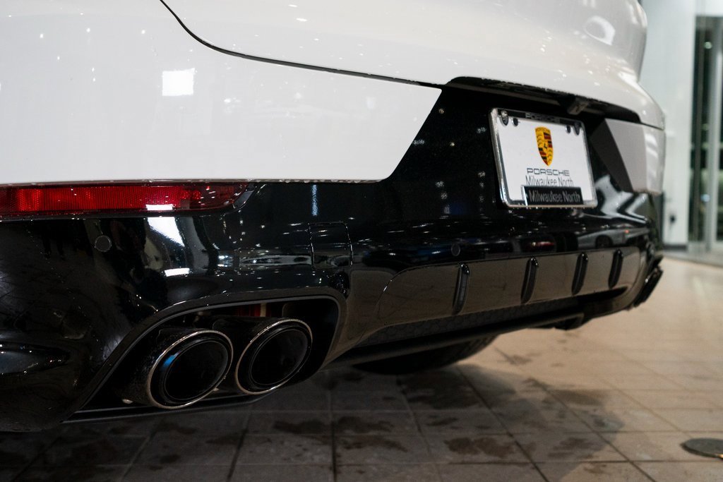 New 2026 Porsche Cayenne GTS image 13