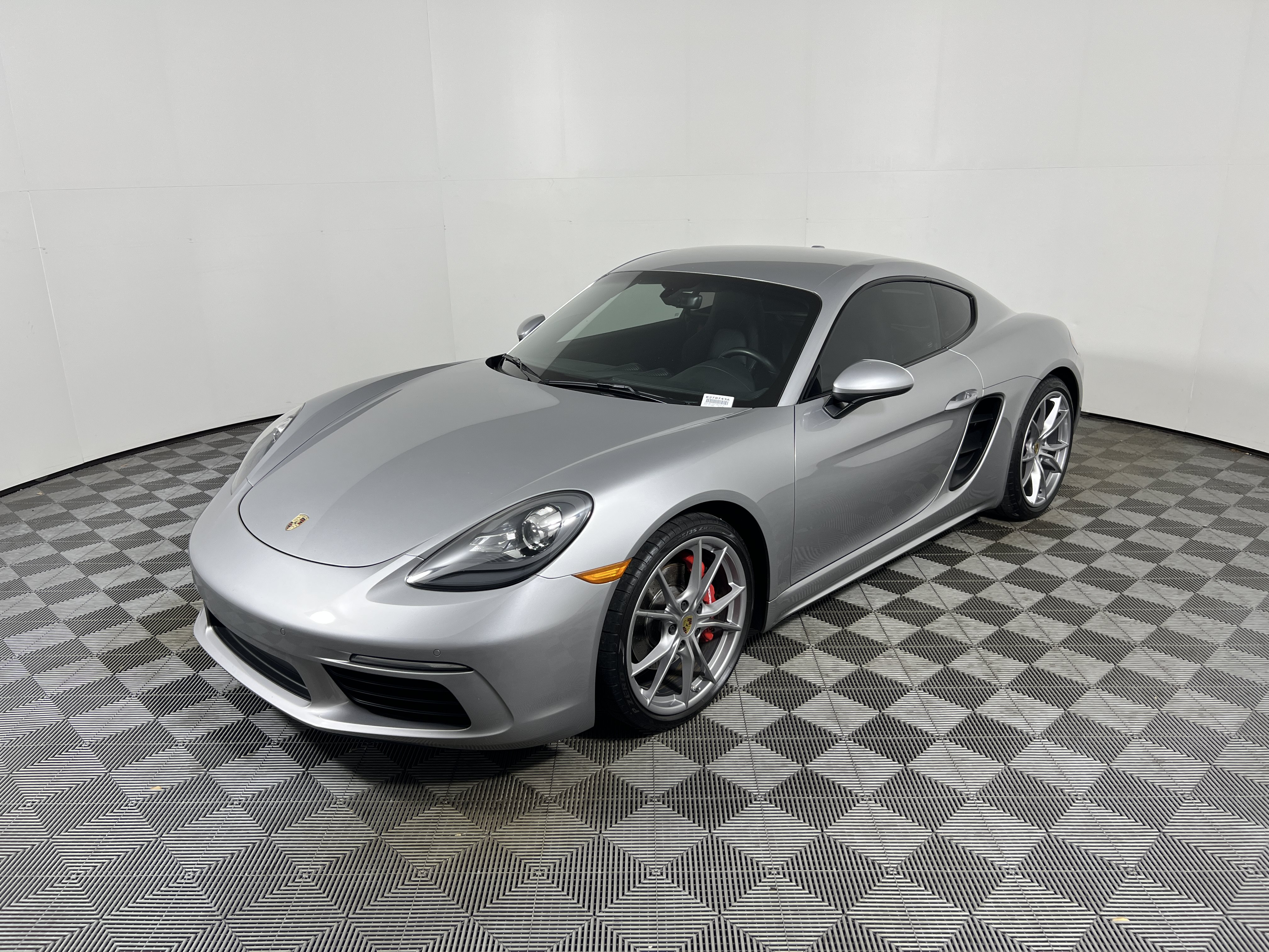 Certified 2018 Porsche 718 Cayman S RWD image 11