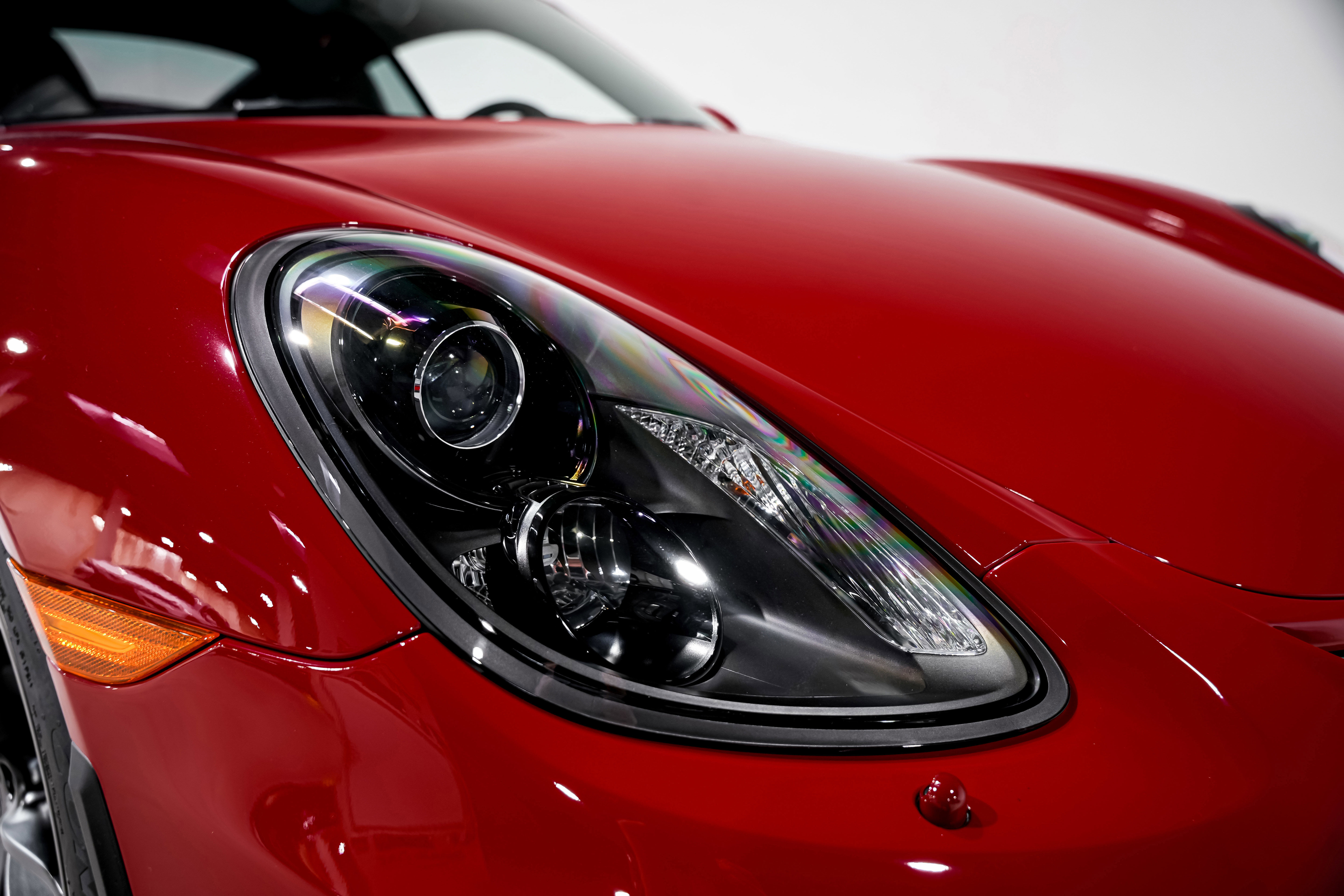 Used 2016 Porsche Cayman GT4 RWD image 37