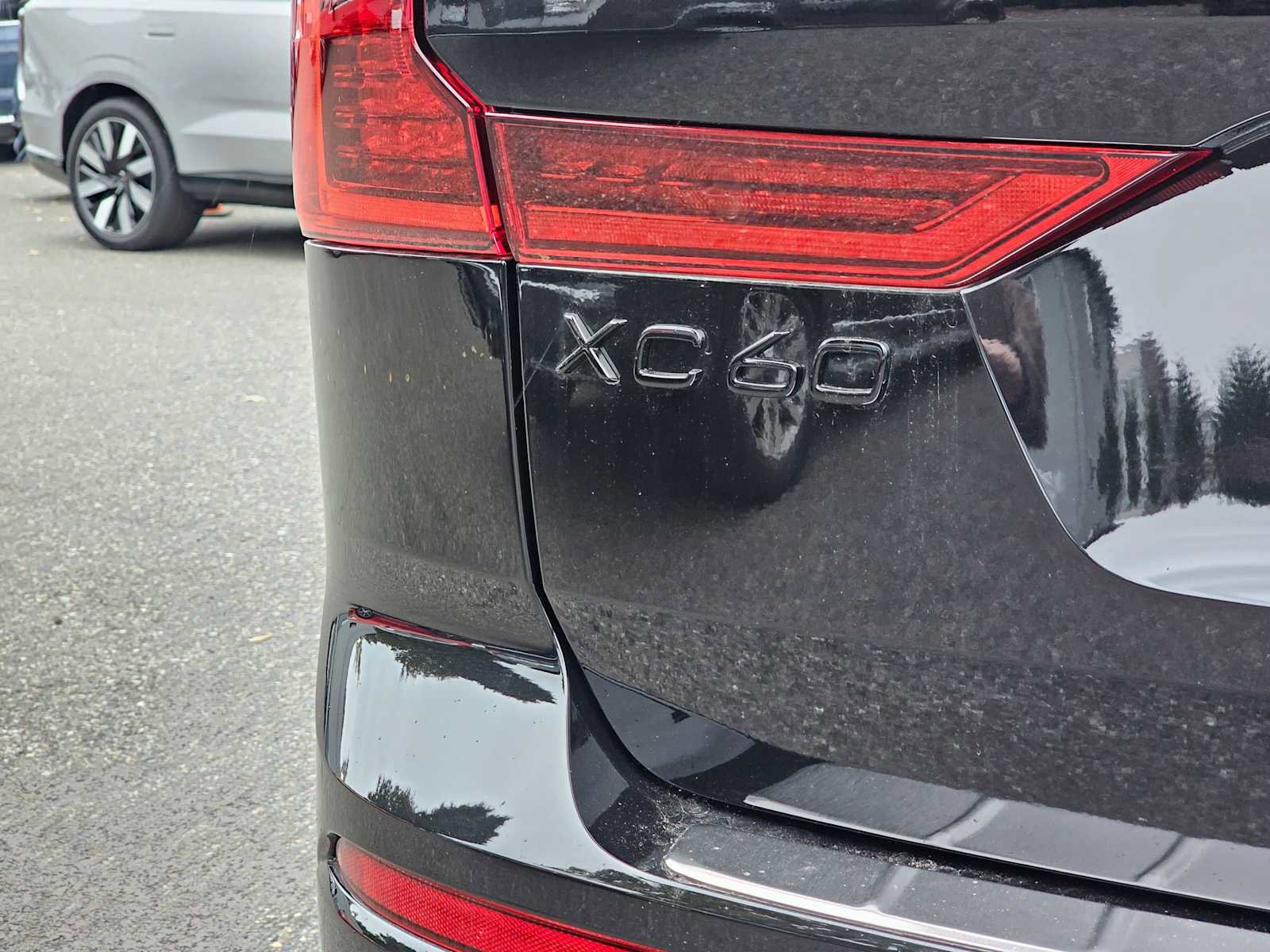 New 2026 Volvo XC60 B5 Ultra w/ Protection Package Premier image 14