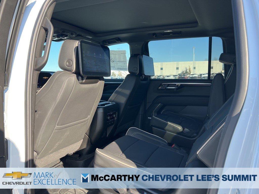 New 2026 Chevrolet Suburban Premier image 29