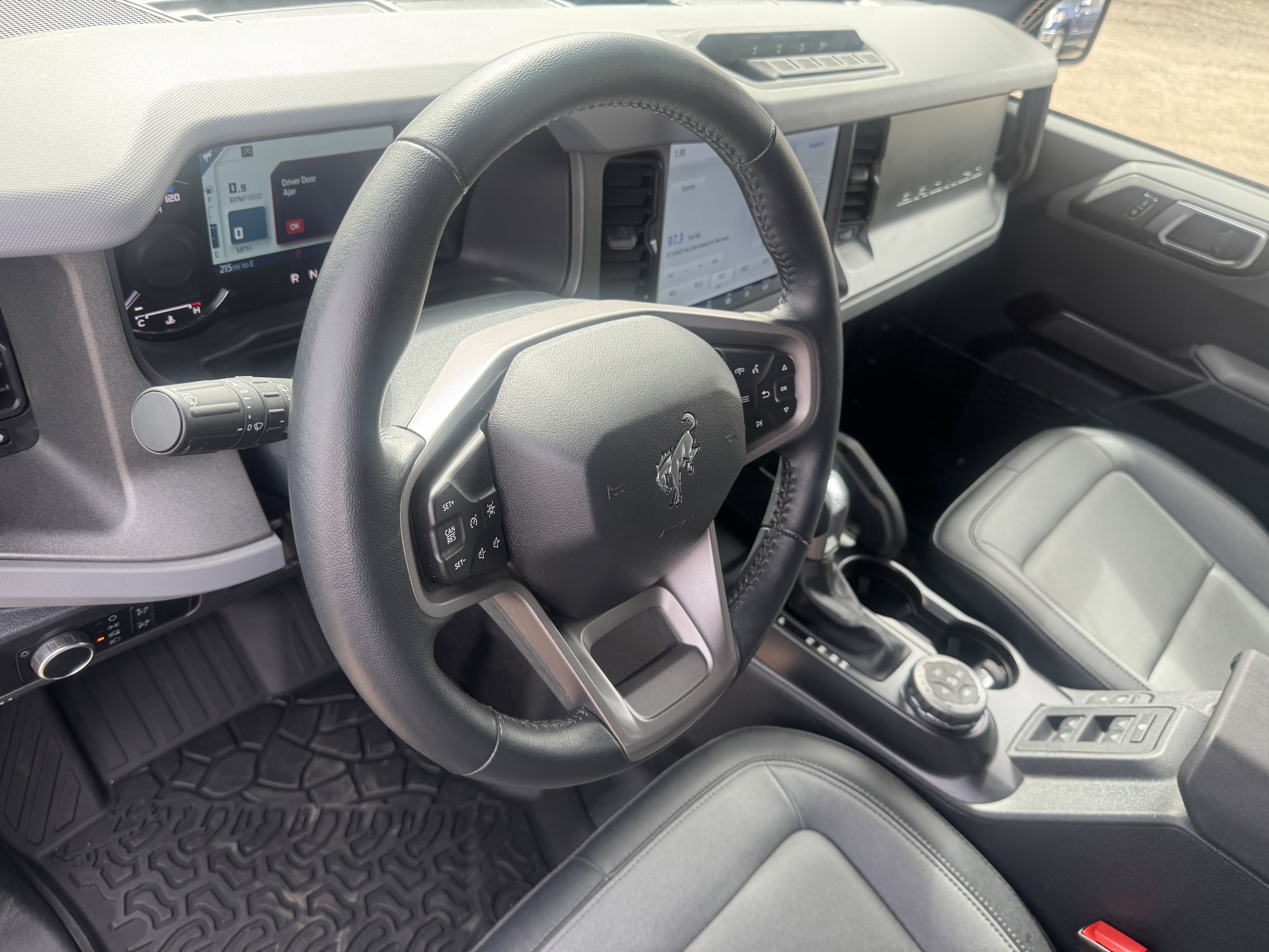 Used 2024 Ford Bronco Everglades image 11