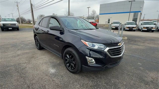 Used 2020 Chevrolet Equinox LS w/ LS Convenience Package image 2