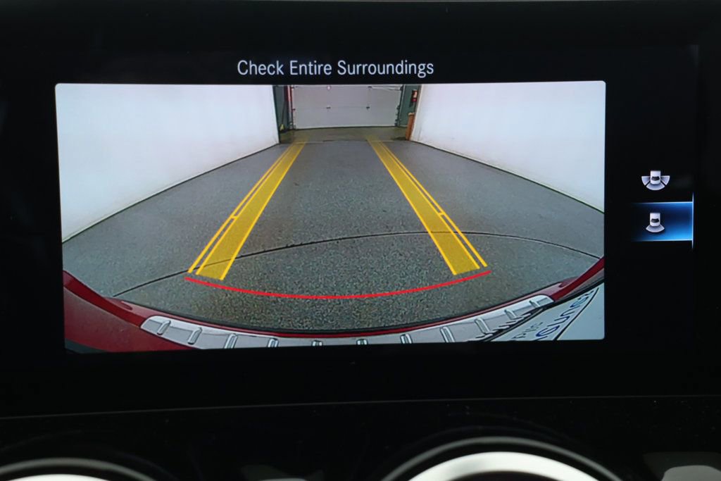 Used 2022 Mercedes-Benz GLA 250 4MATIC image 16