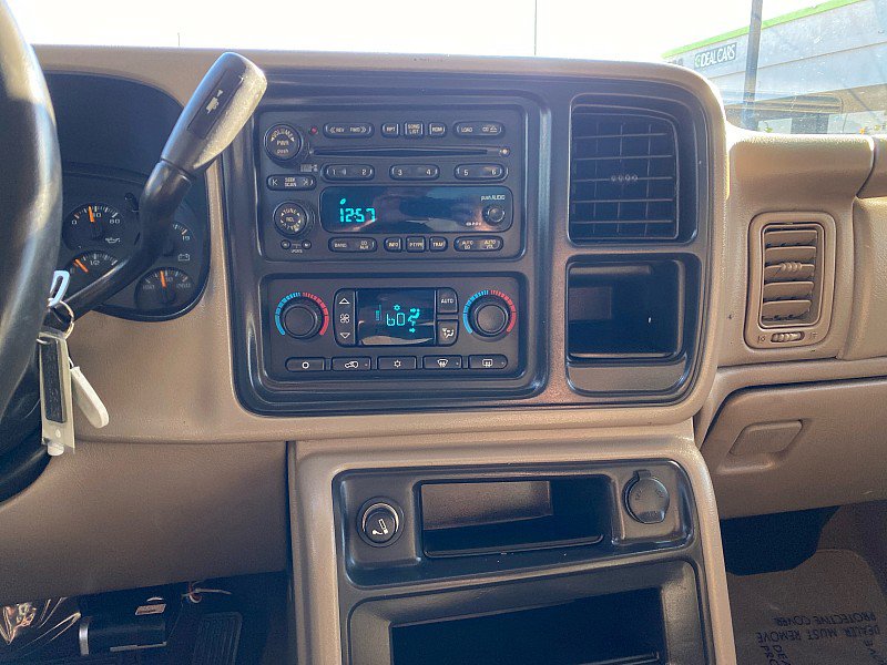 Used 2004 Chevrolet Silverado 2500 LT image 19