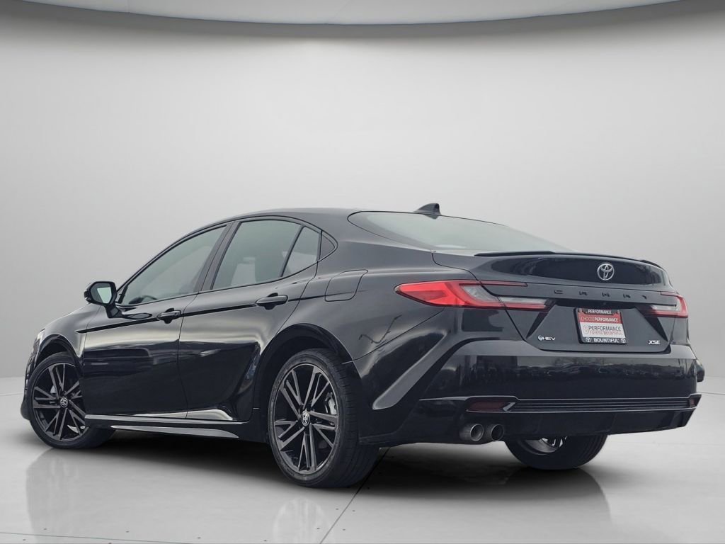 Used 2025 Toyota Camry XSE FWD image 22