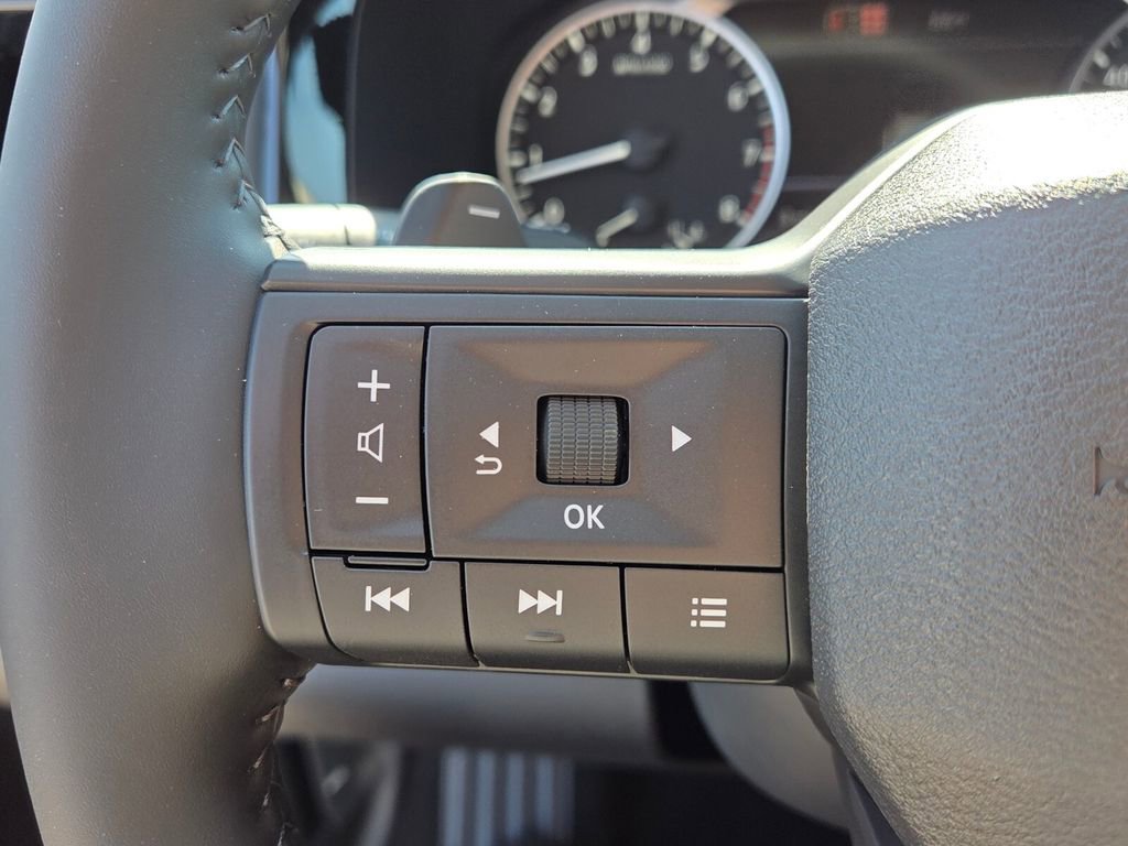 New 2026 Nissan Pathfinder SV image 24