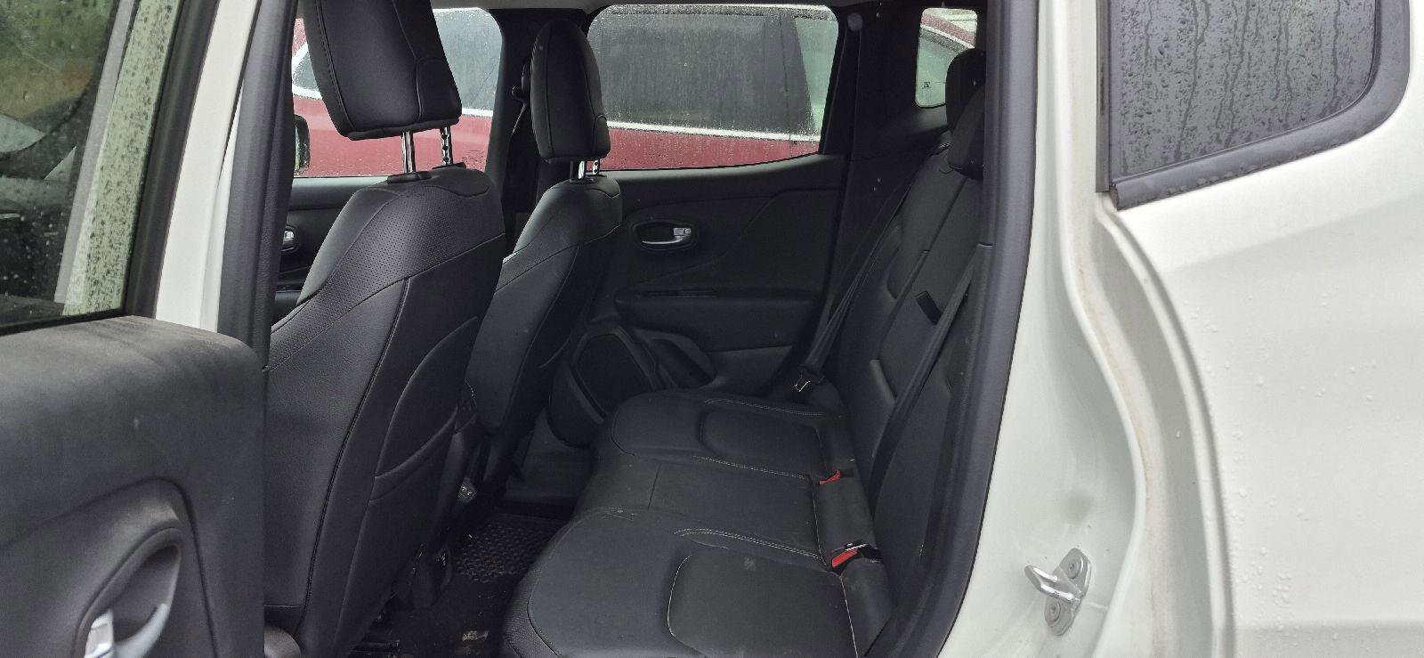 Used 2022 Jeep Renegade Limited AWD/4WD image 7