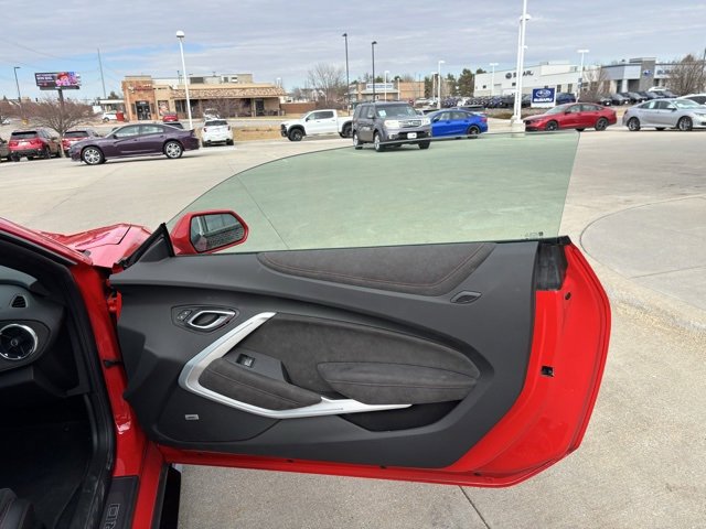 Used 2021 Chevrolet Camaro ZL1 image 24