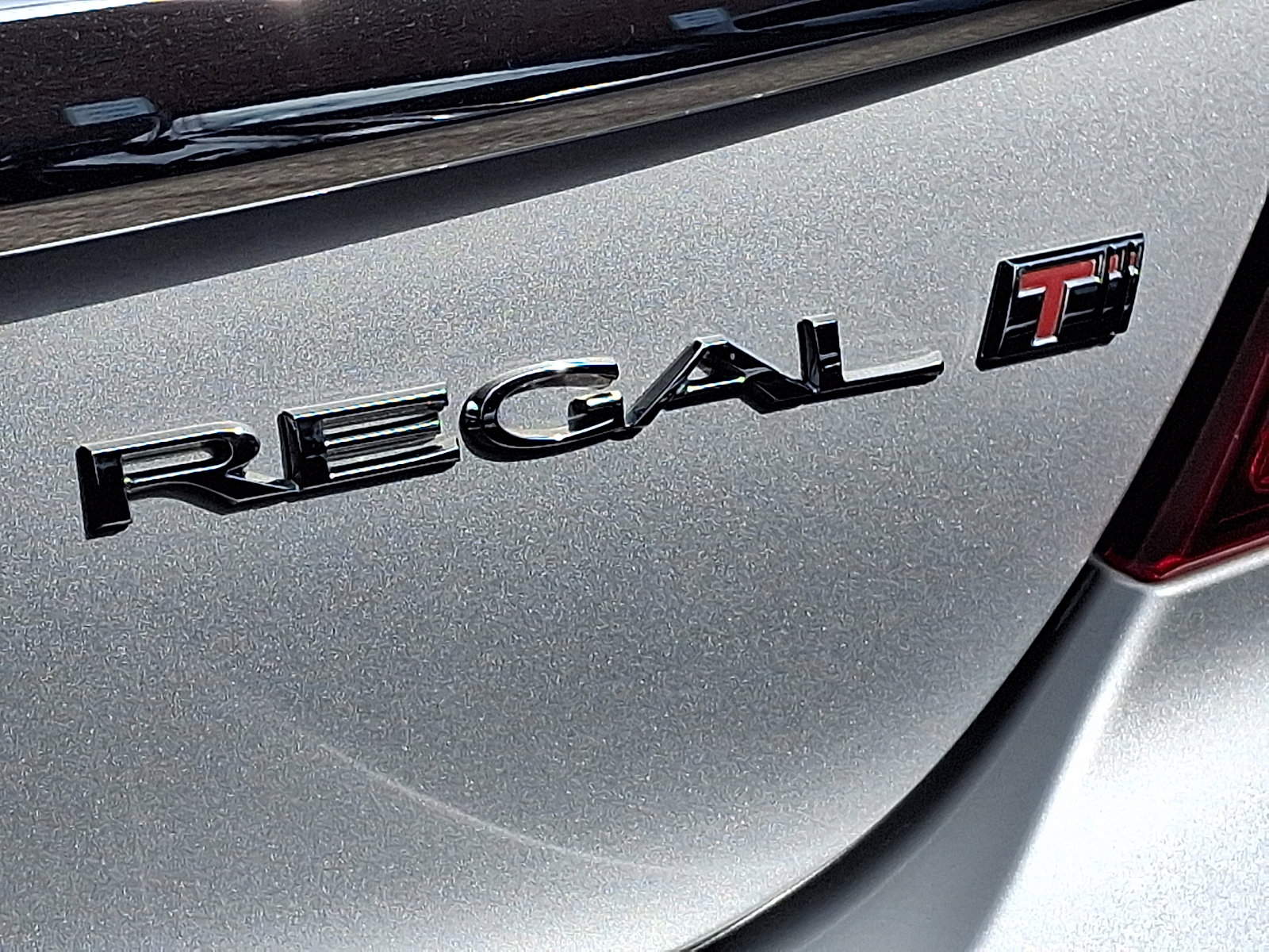 Used 2017 Buick Regal Premium w/ Driver Confidence Package #1 image 30