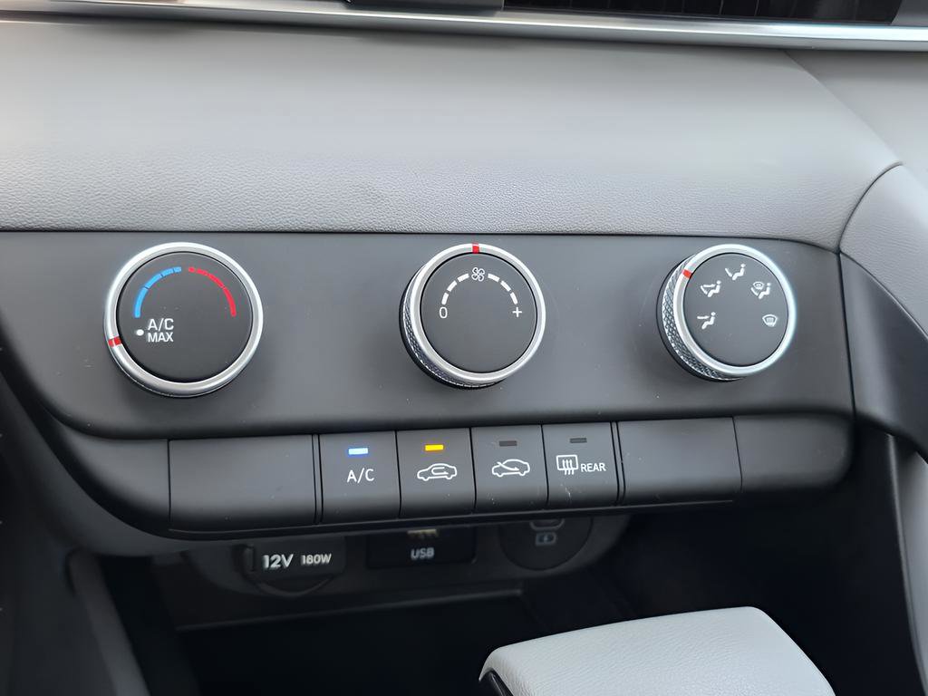 New 2026 Hyundai Elantra SE FWD image 20