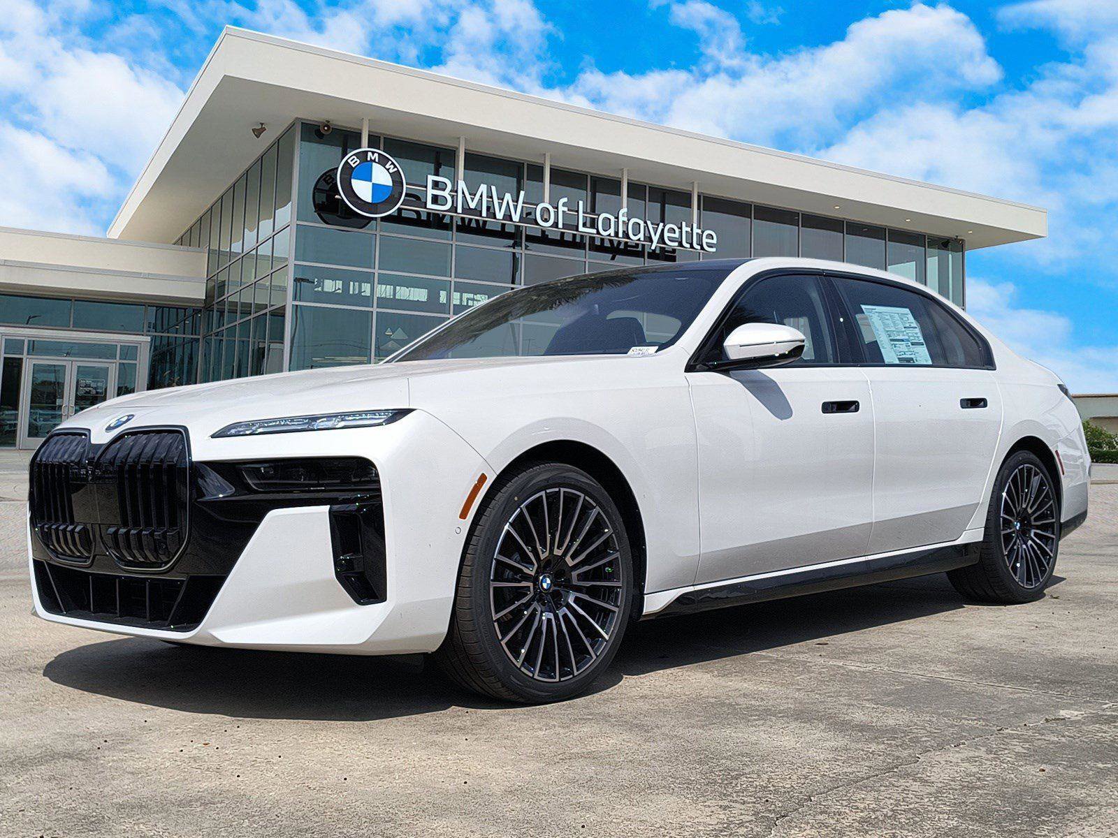 Used 2025 BMW 760i xDrive w/ Executive Package image 1