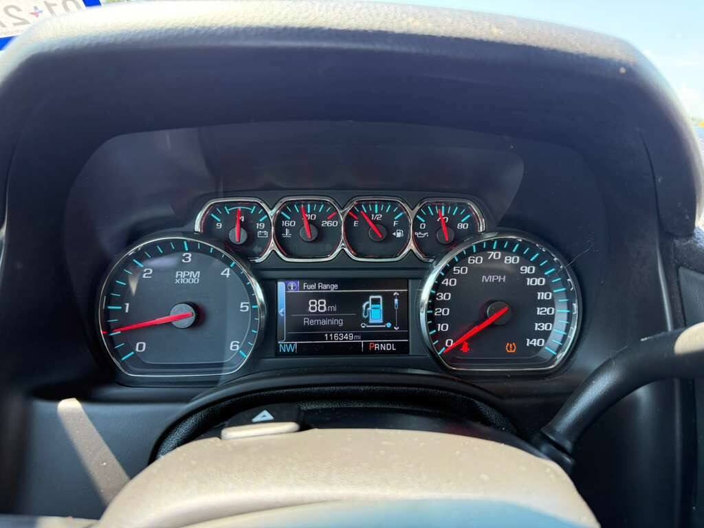 Used 2019 Chevrolet Suburban Premier RWD image 38